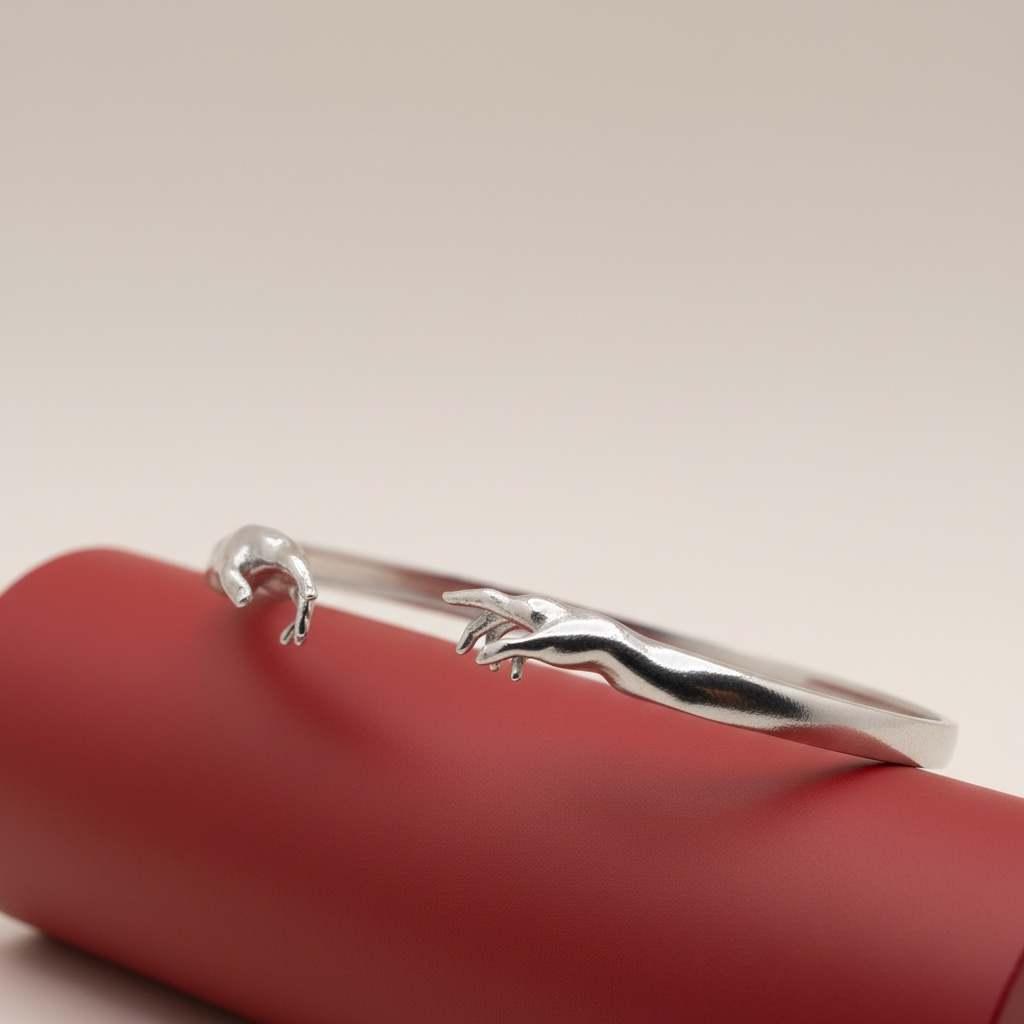 Kavuşan Eller 925 Ayar Gümüş Bileklik